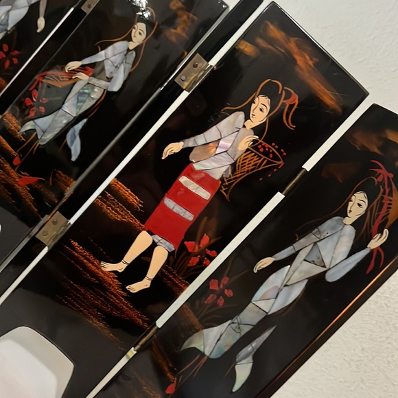 Vintage Asian Lacquer Table Screen - Picture 4 of 7